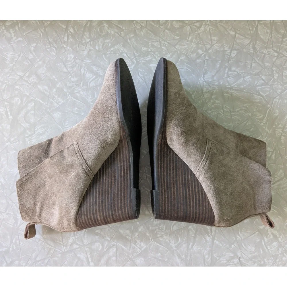 Lucky Brand Yosiana Taupe Suede Wedge Ankle Boots Womens Sz 8‎ Round Toe Booties